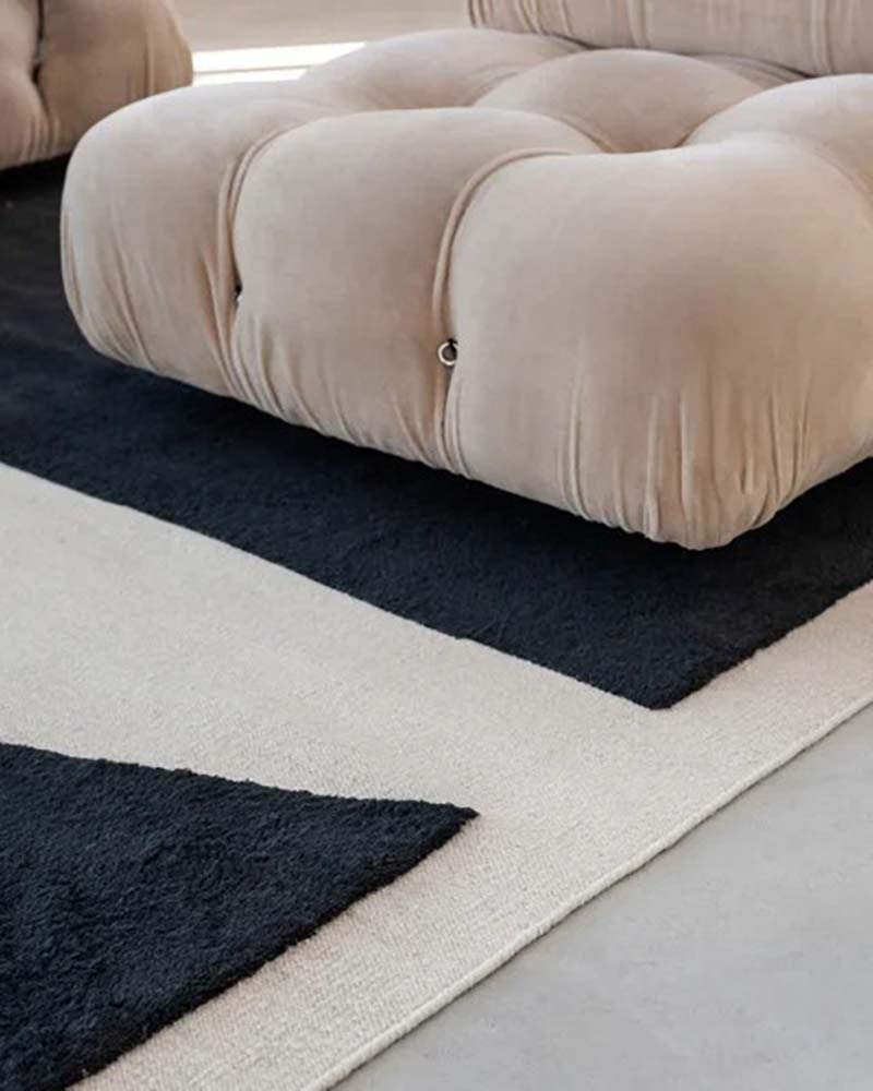 Untitled 1 – Dusty White/Black