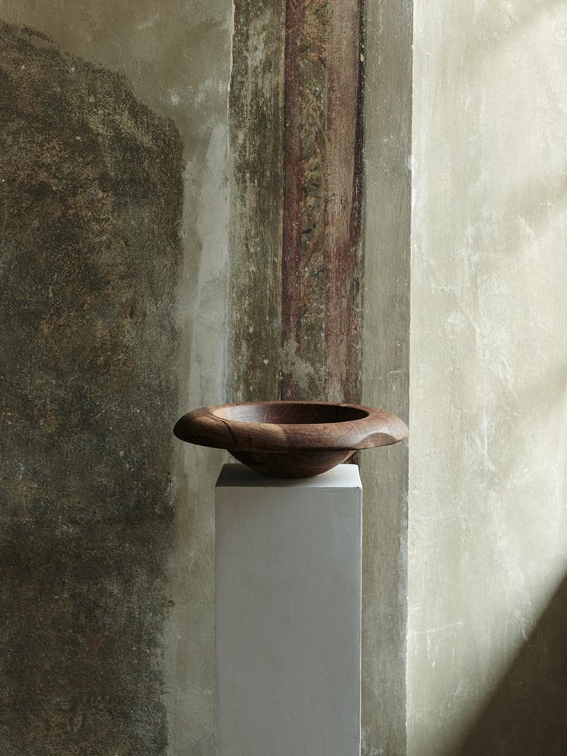 The Roe Studio Collar Object 008