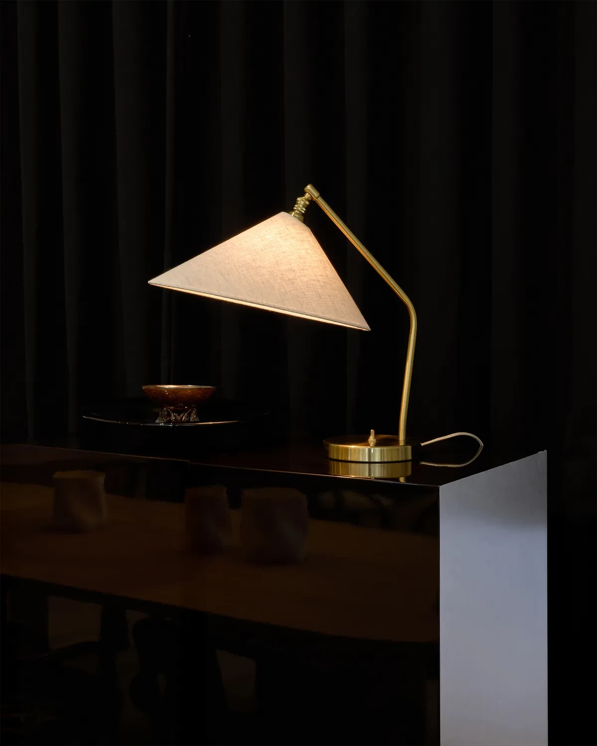 Gräshoppa Table Lamp, Fabric Shade
