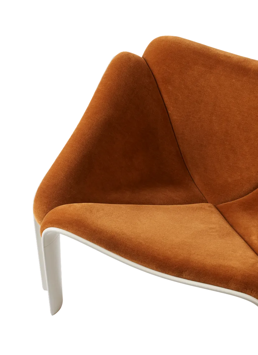 F300 Lounge Chair