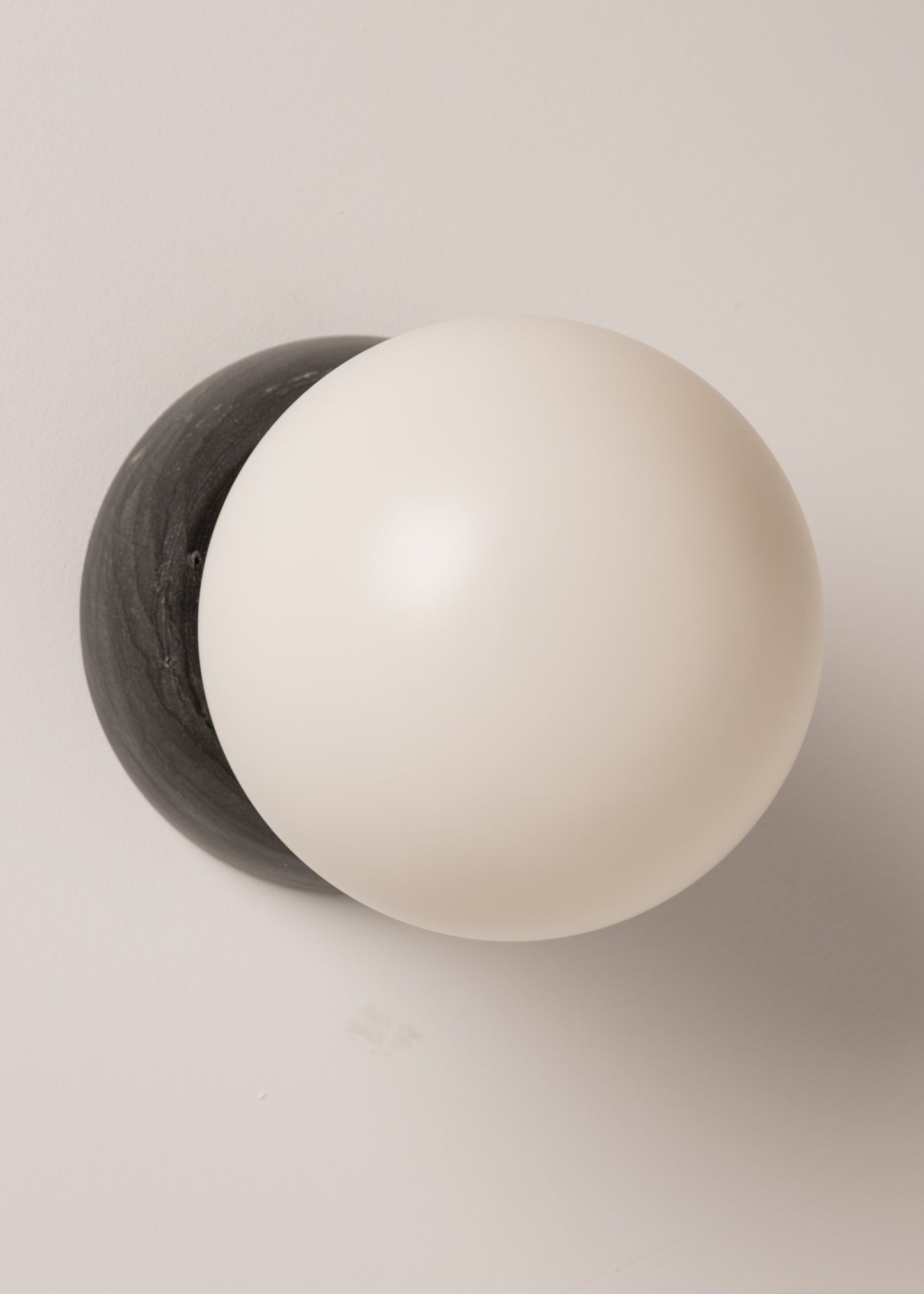 Eklipso (Black Marble)