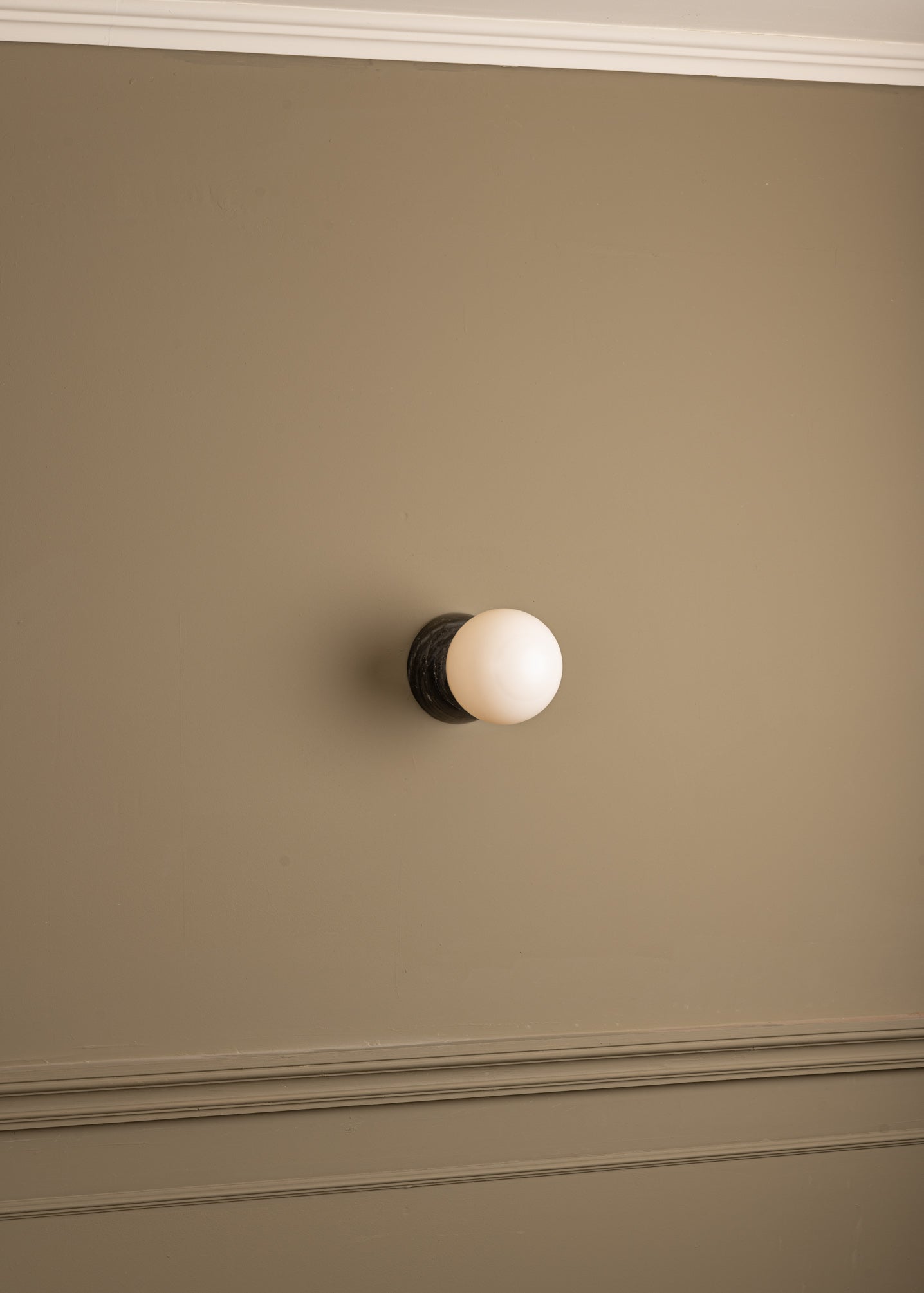 Eklipso (Black Marble)