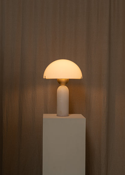 Peono (White Alabaster)