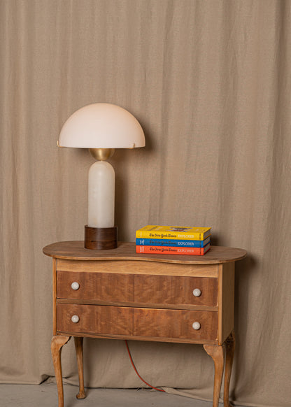 Peono (White Alabaster)