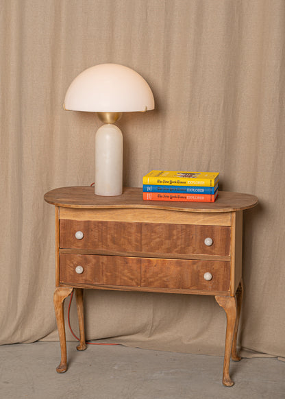 Peono (White Alabaster)