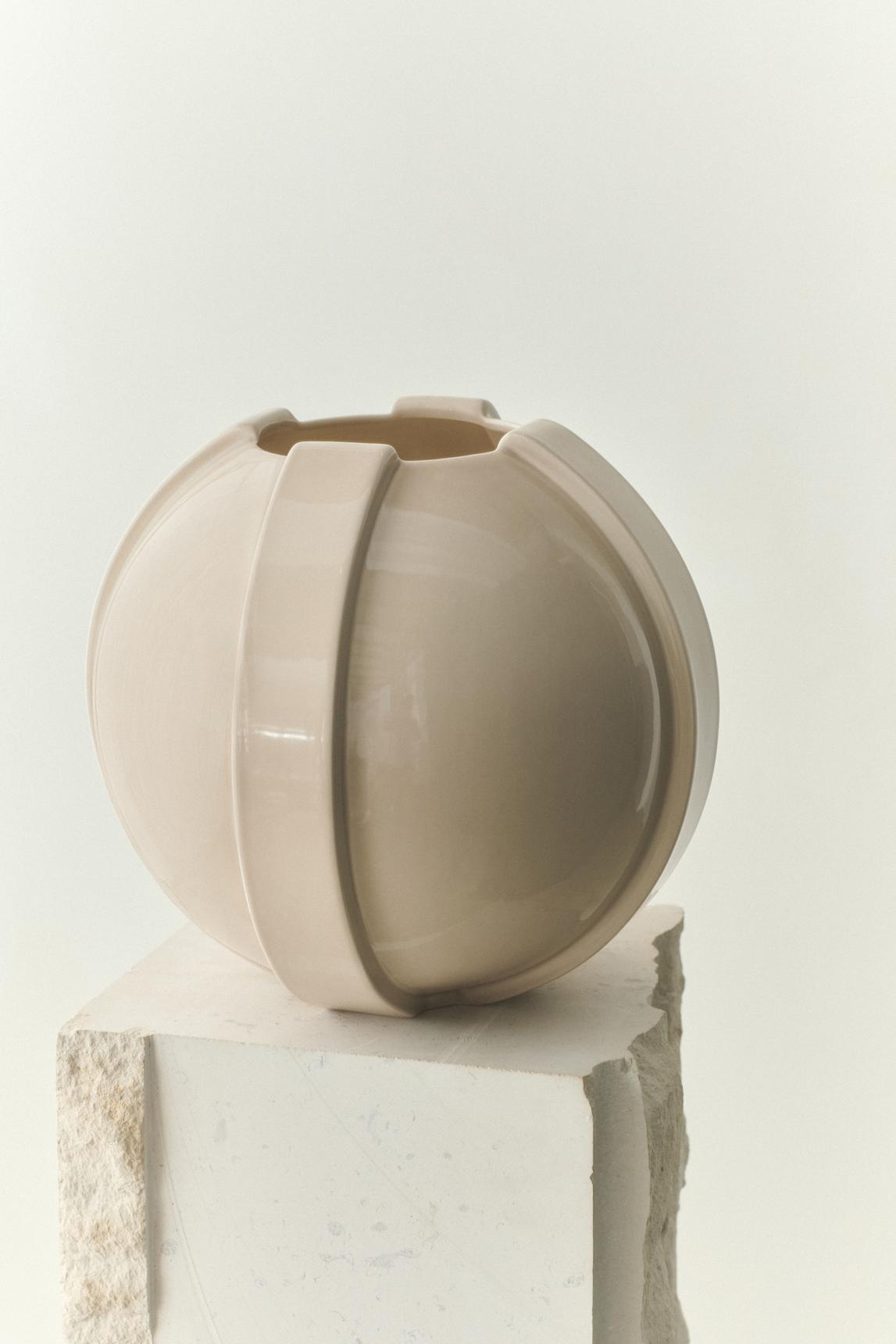 Vinci Vase 01