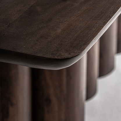 BEKE DINING TABLE