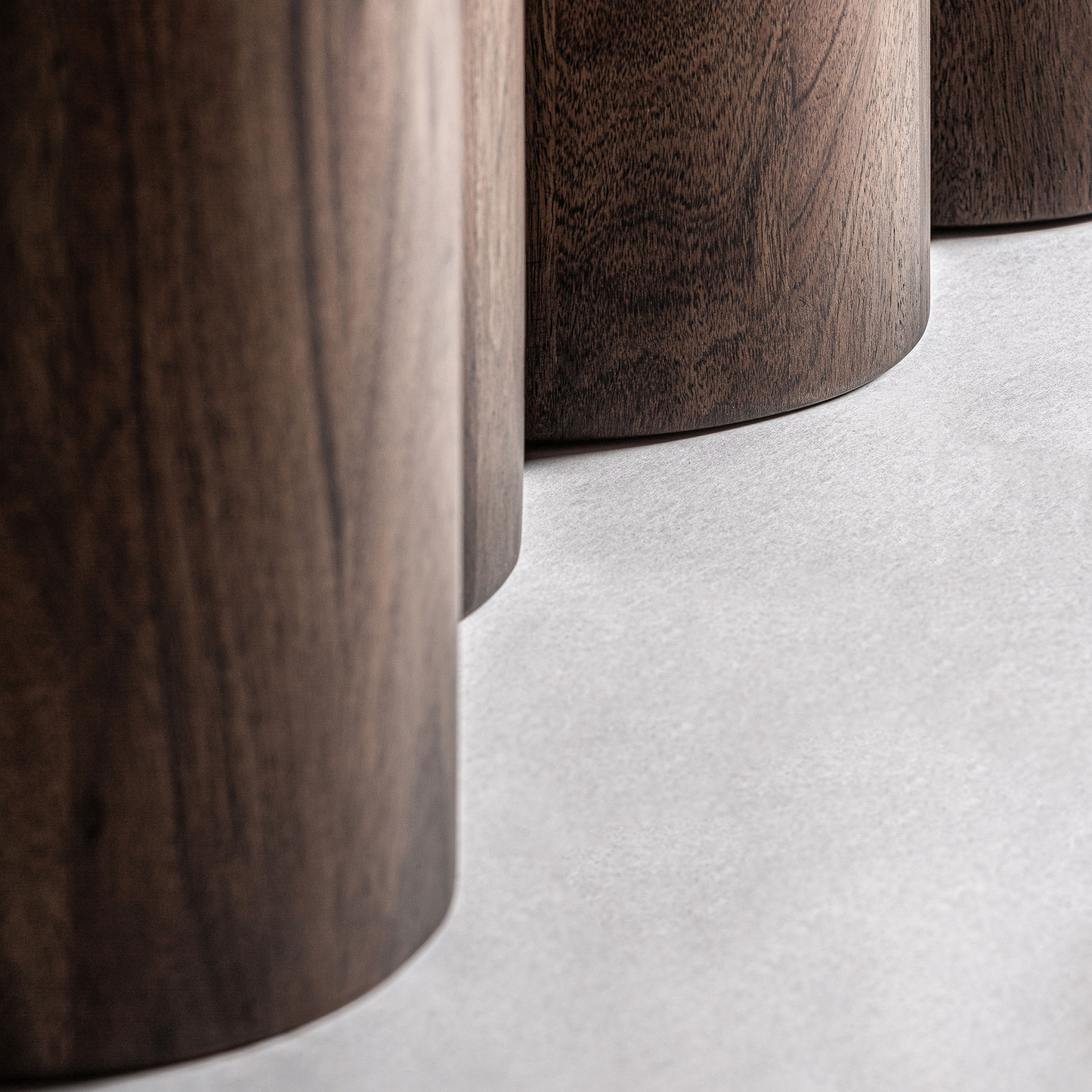 BEKE DINING TABLE