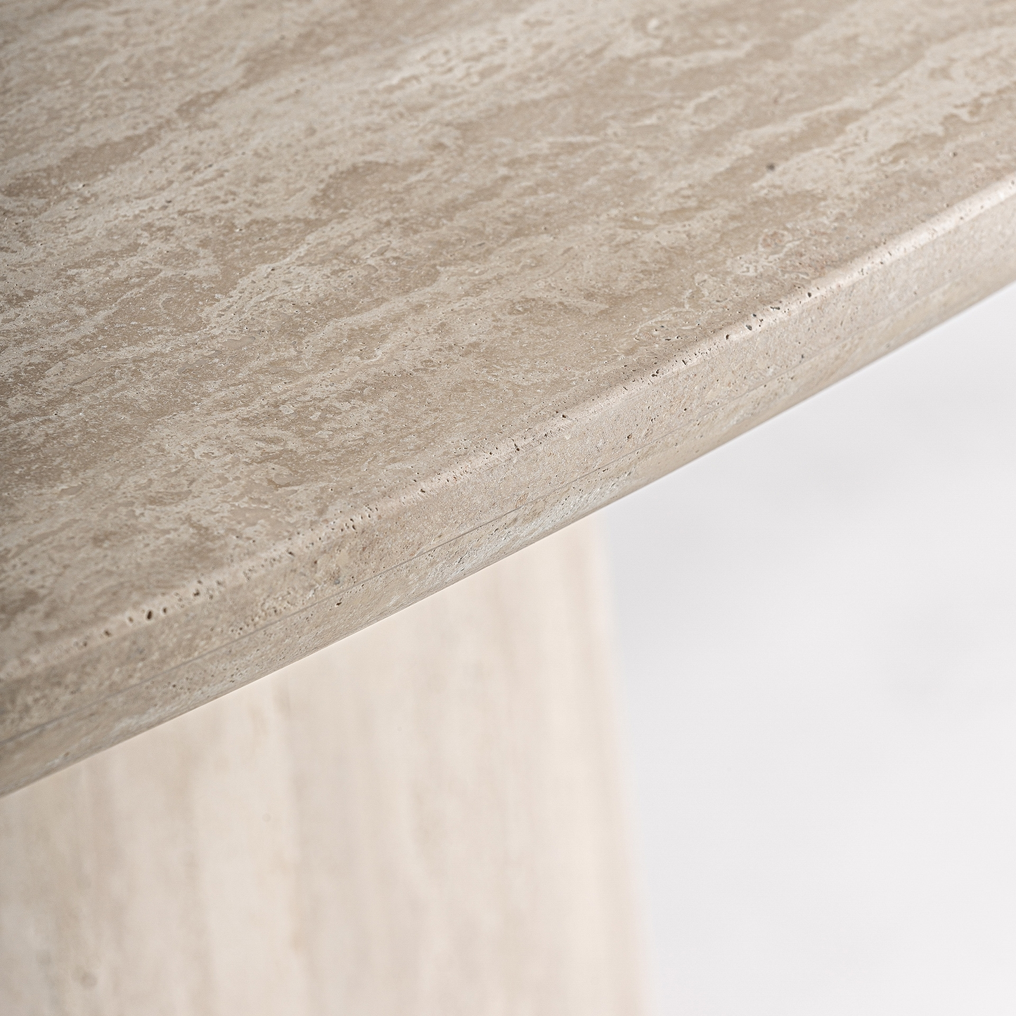 THIENNES DINING TABLE