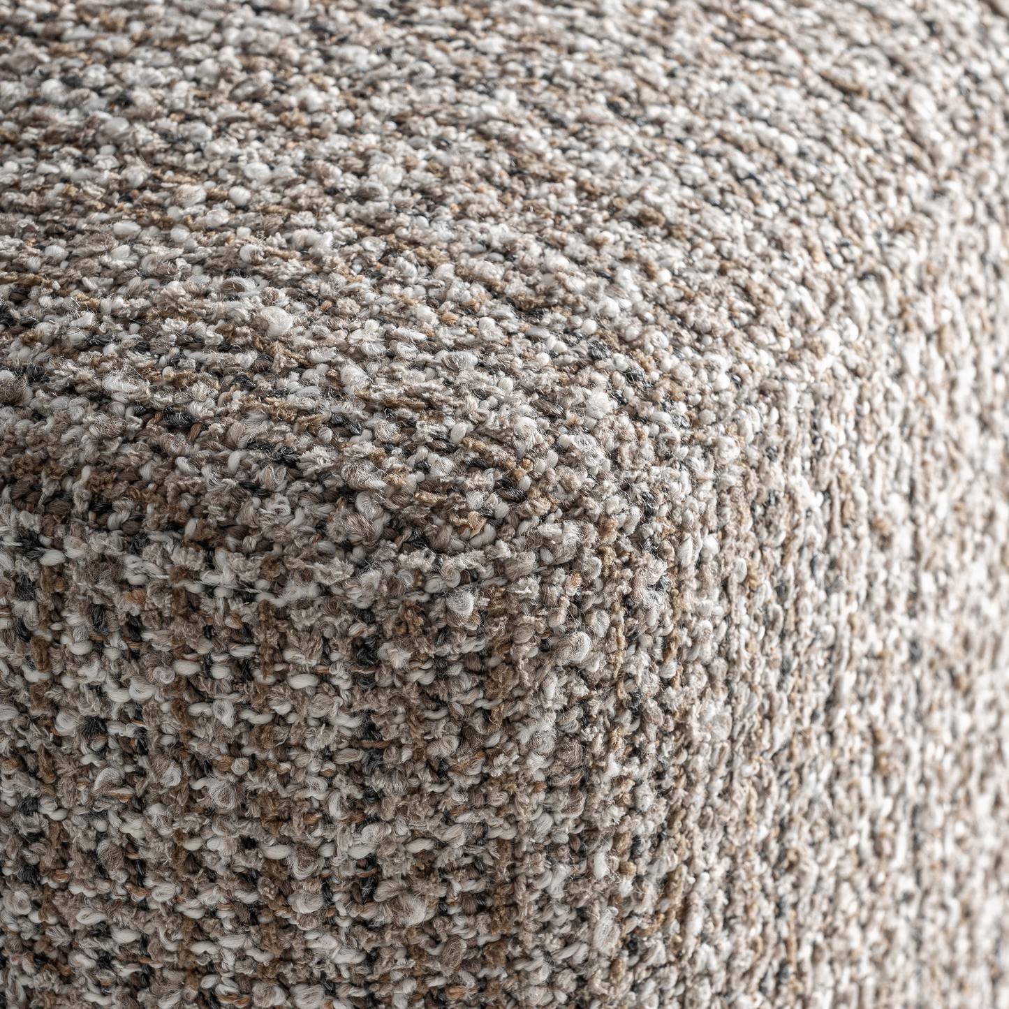 LAIRES CHAIR