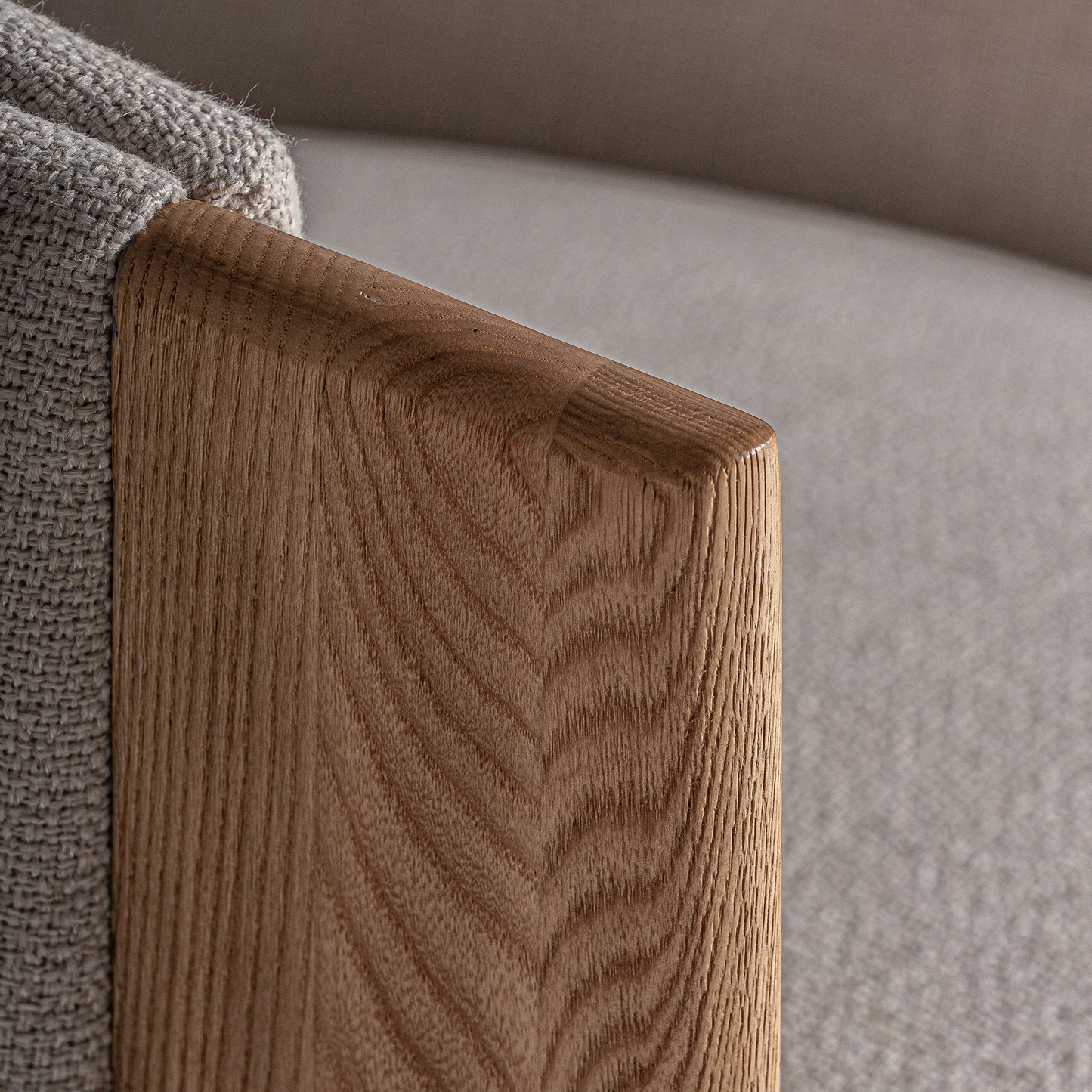 NARA ARMCHAIR