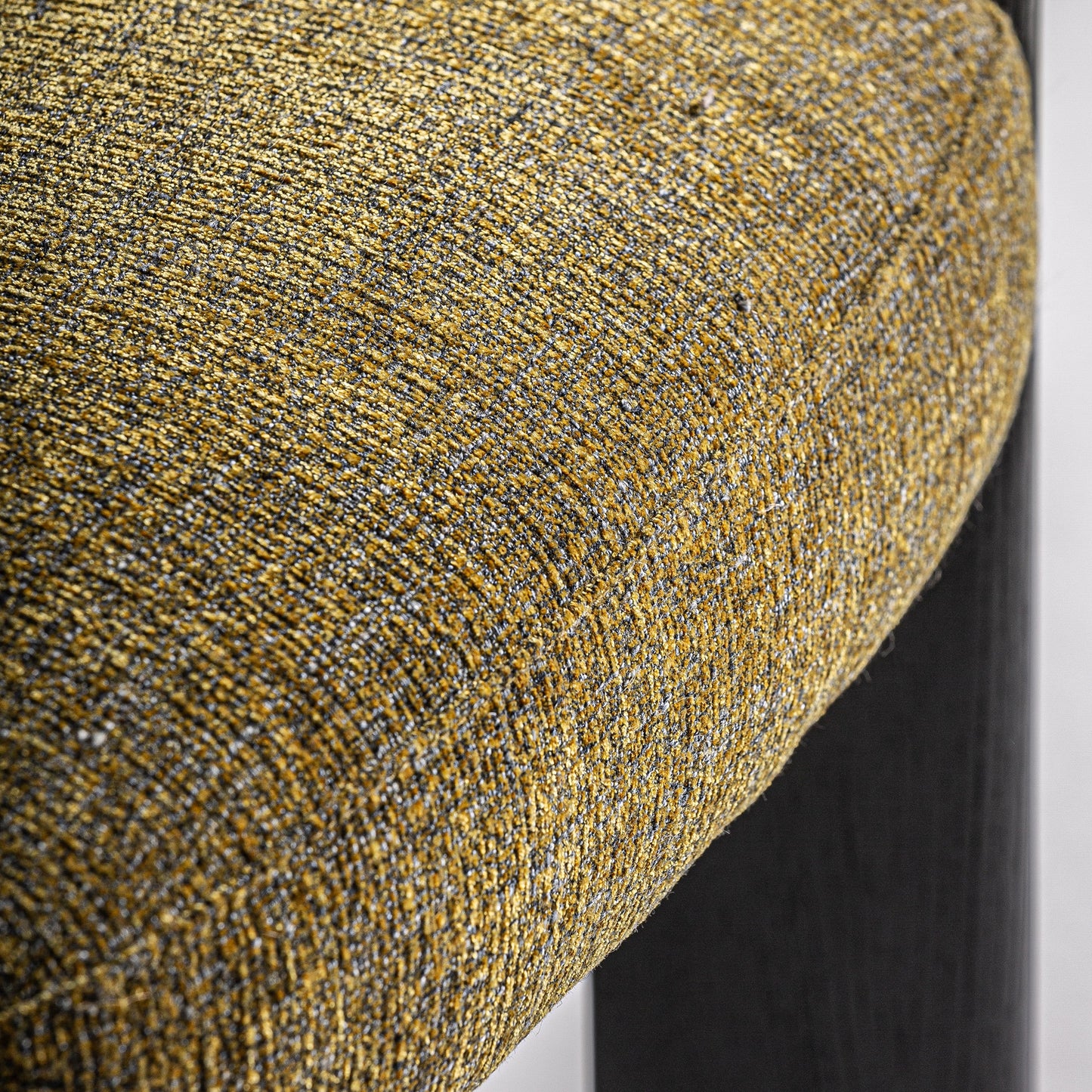 NARA ARMCHAIR