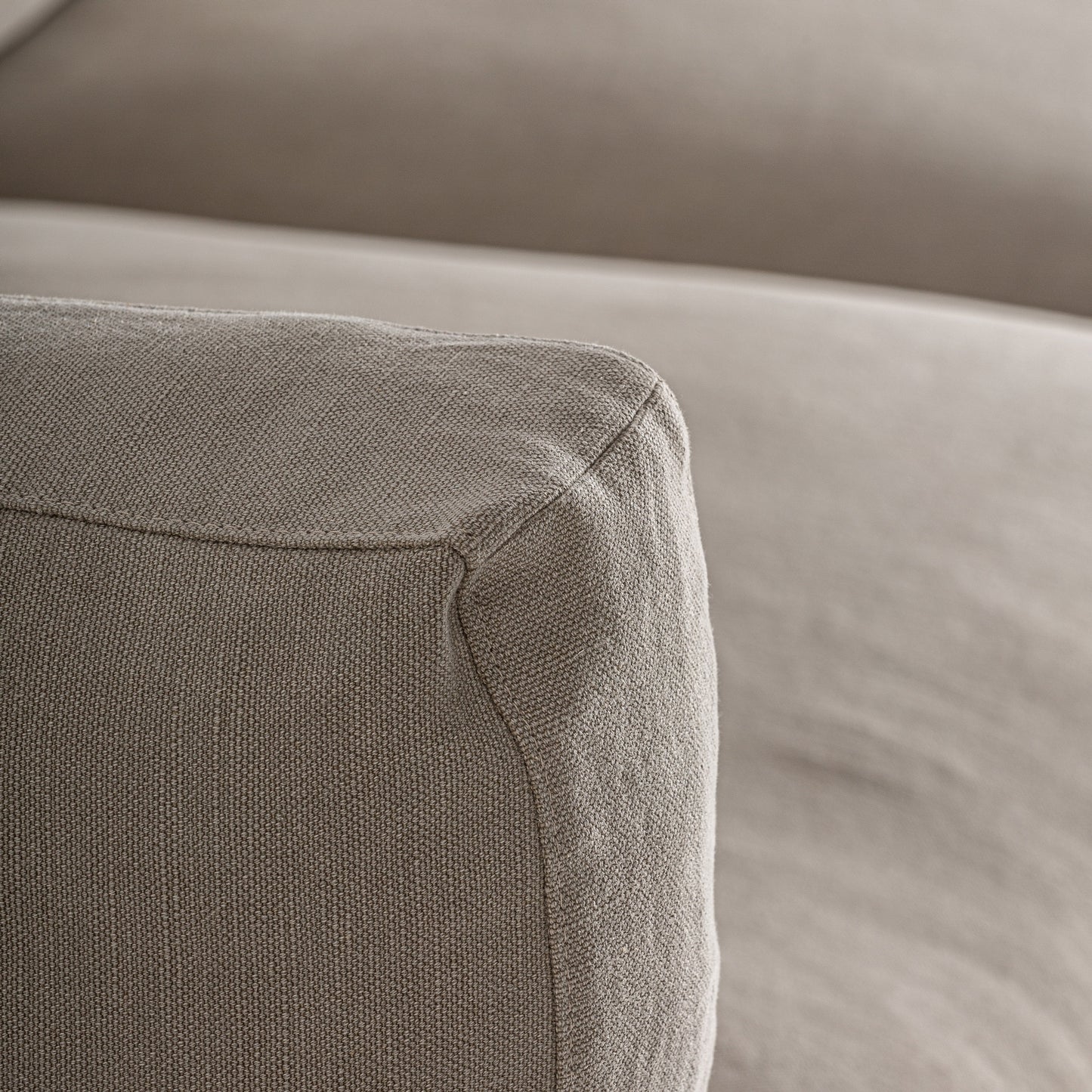 MONHEURT SOFA